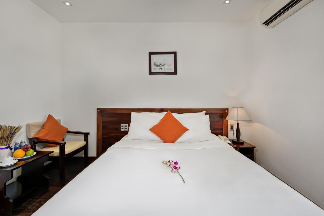 Sea Flower Hotel Da Nang Esterno foto