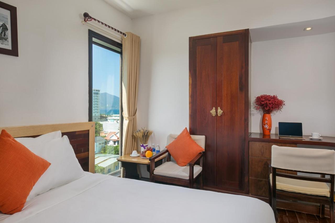 Sea Flower Hotel Da Nang Esterno foto